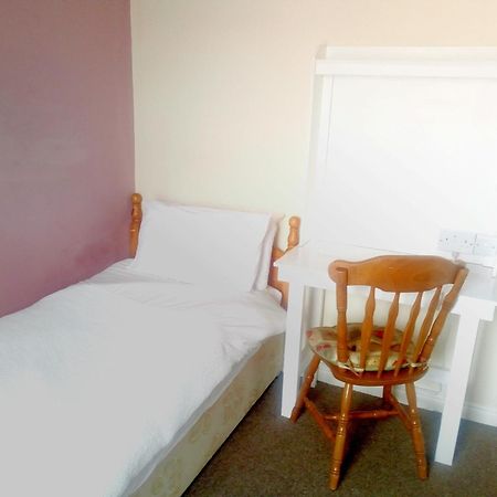 Avondale Accommodation Letterkenny Room photo